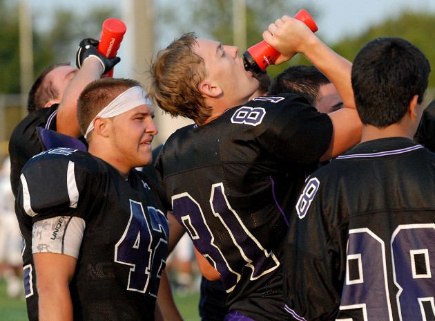 Hydrating for team sports