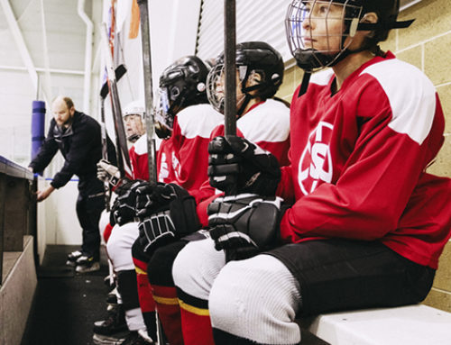 Hockey Players: Should You Stand or Sit on the Bench Between Shifts